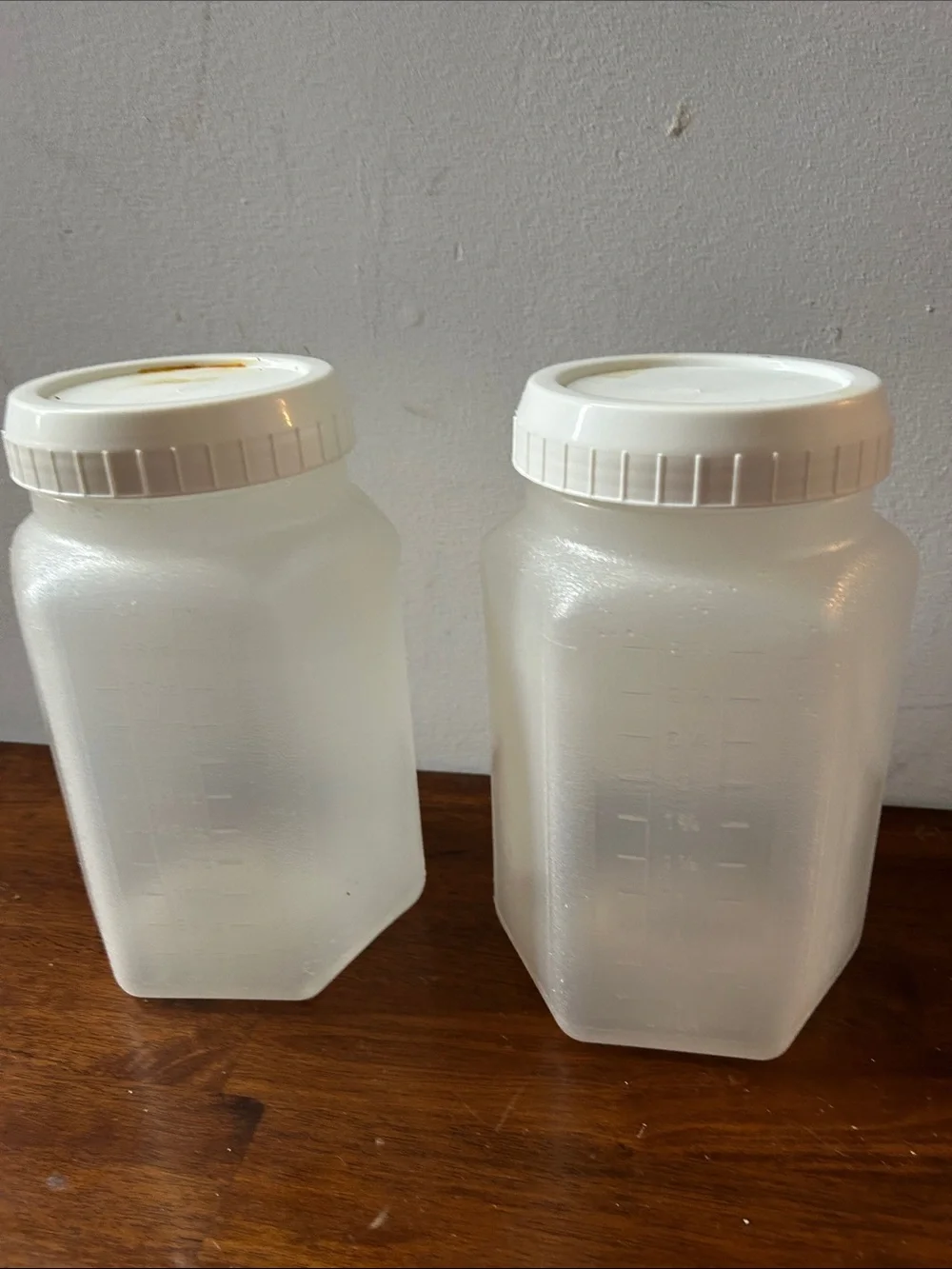 Set of 2 White Plastic Storage 3 cups Jars with Screw Lids